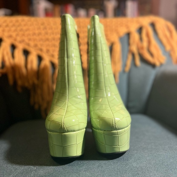 Azalea Wang Cheryl Green Platform Booties Size 7 - Picture 5 of 5